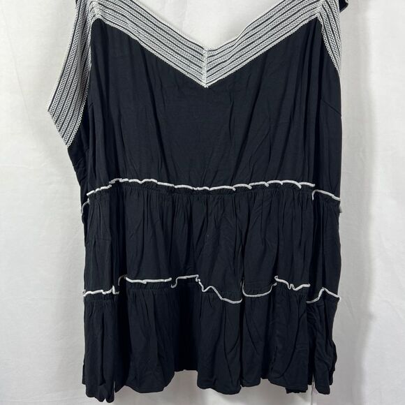 NWT Bloomchic Black w/White Embroidery Babydoll Blouse 0453 - Picture 2 of 10